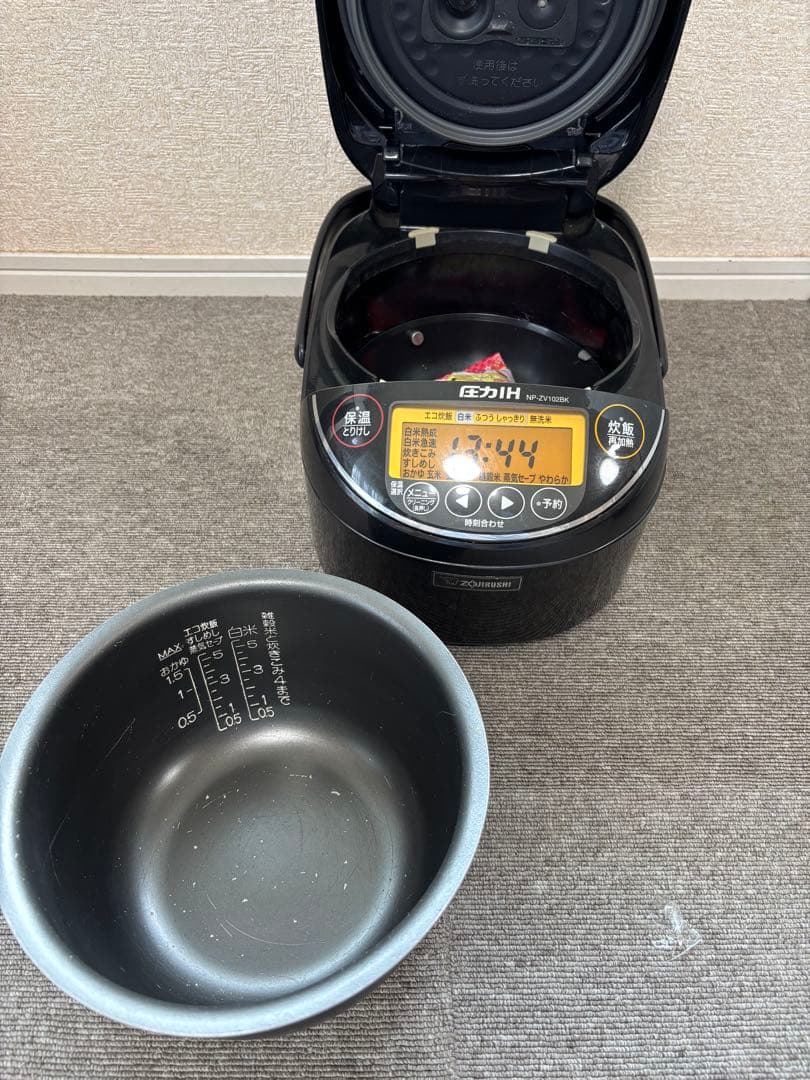 象印 圧力IH炊飯ジャー 5.5合炊き NP-ZV102BK
