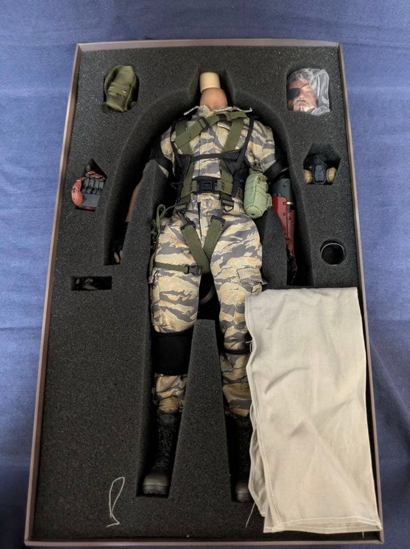 LIM TOYS 1/6 メタルギア スネーク (欠品あり)