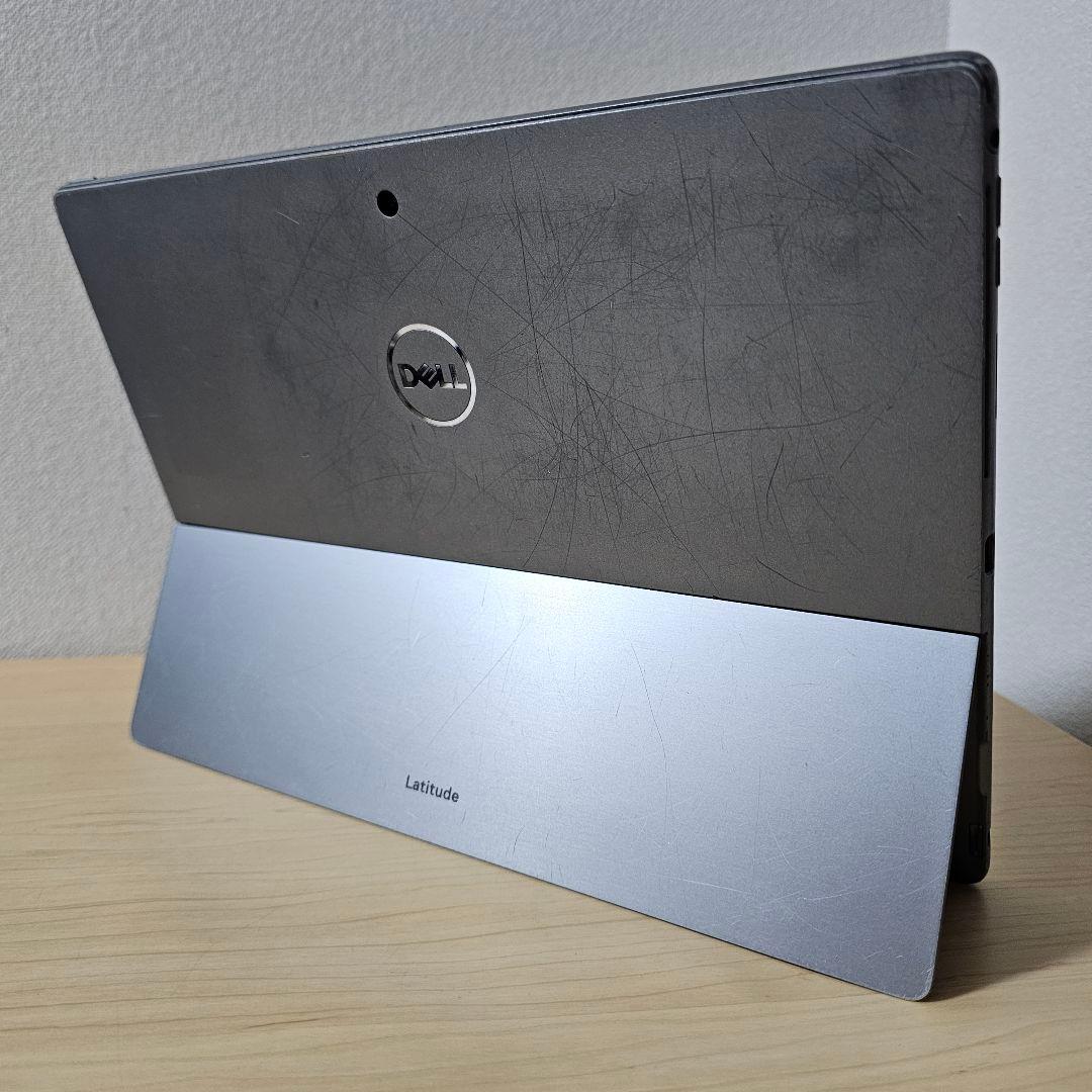 Latitude 7320 ／Surface pro 8 ライバル機