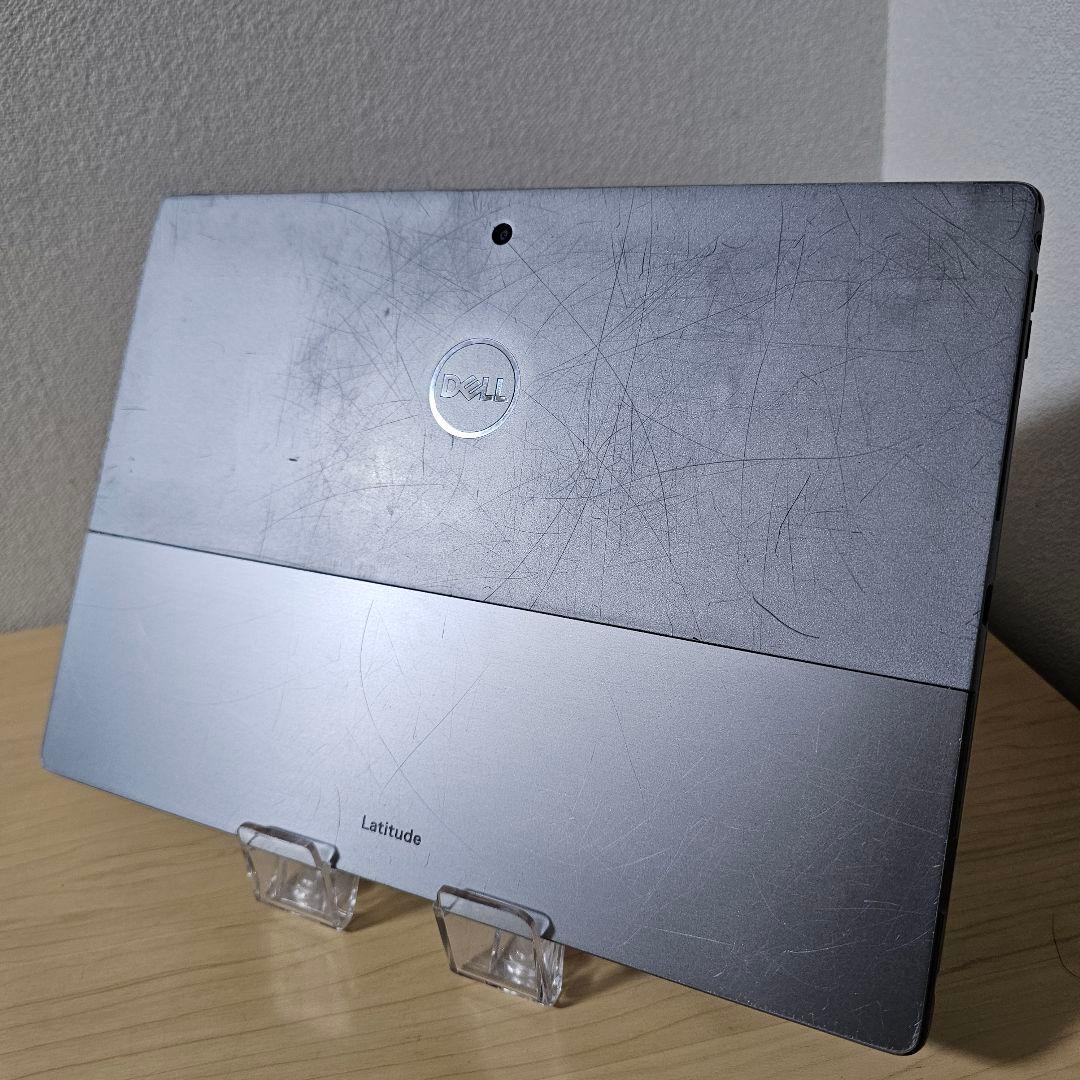 Latitude 7320 ／Surface pro 8 ライバル機