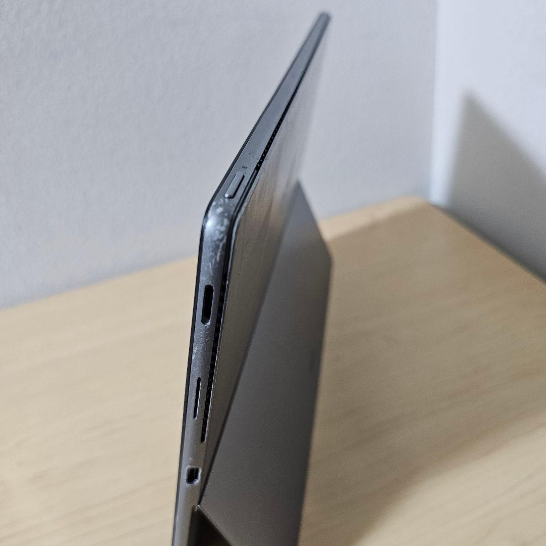 Latitude 7320 ／Surface pro 8 ライバル機