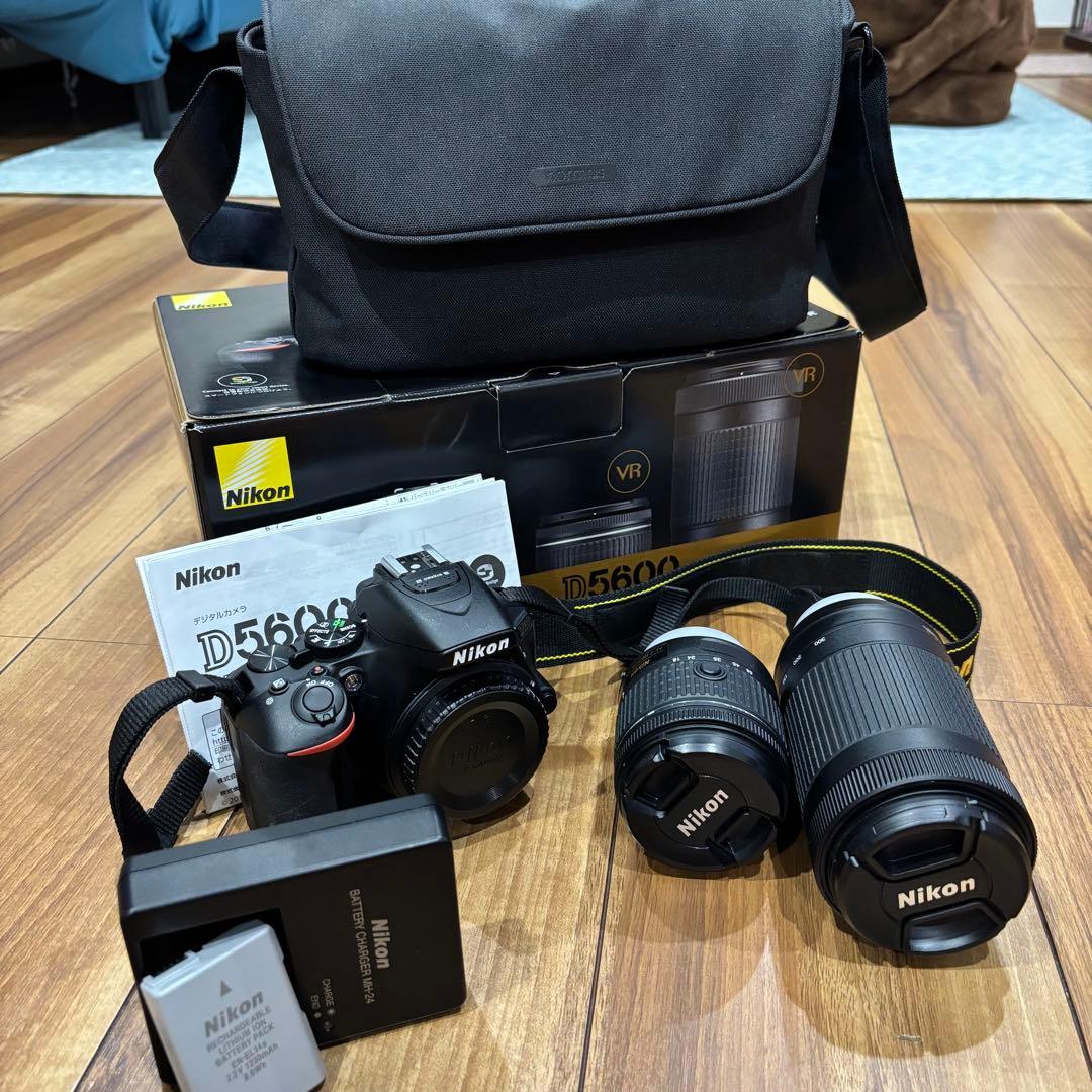 Nikon ニコンD5600 18-55mm + 70-300mm VR Kit