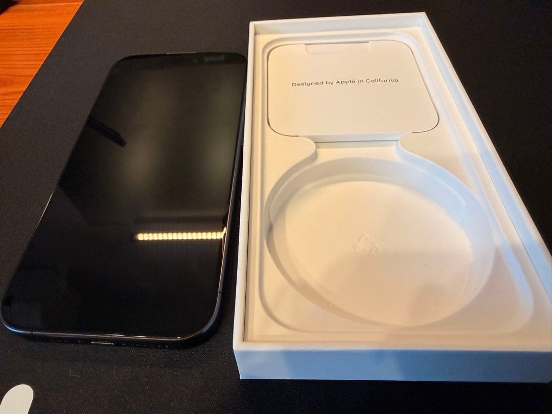 Apple iPhone15Pro ブラックチタニウム 256GB