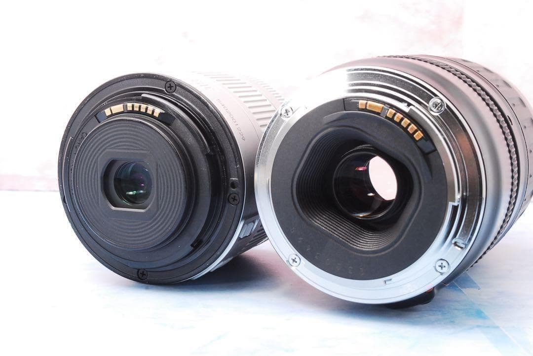 Canon kiss X9☆シルバー☆一眼レフカメラ★高性能STM＆超望遠