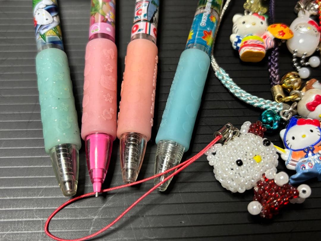 ご当地キティ　シャーペン　ボールペン　根付け　ストラップ　まとめてセット