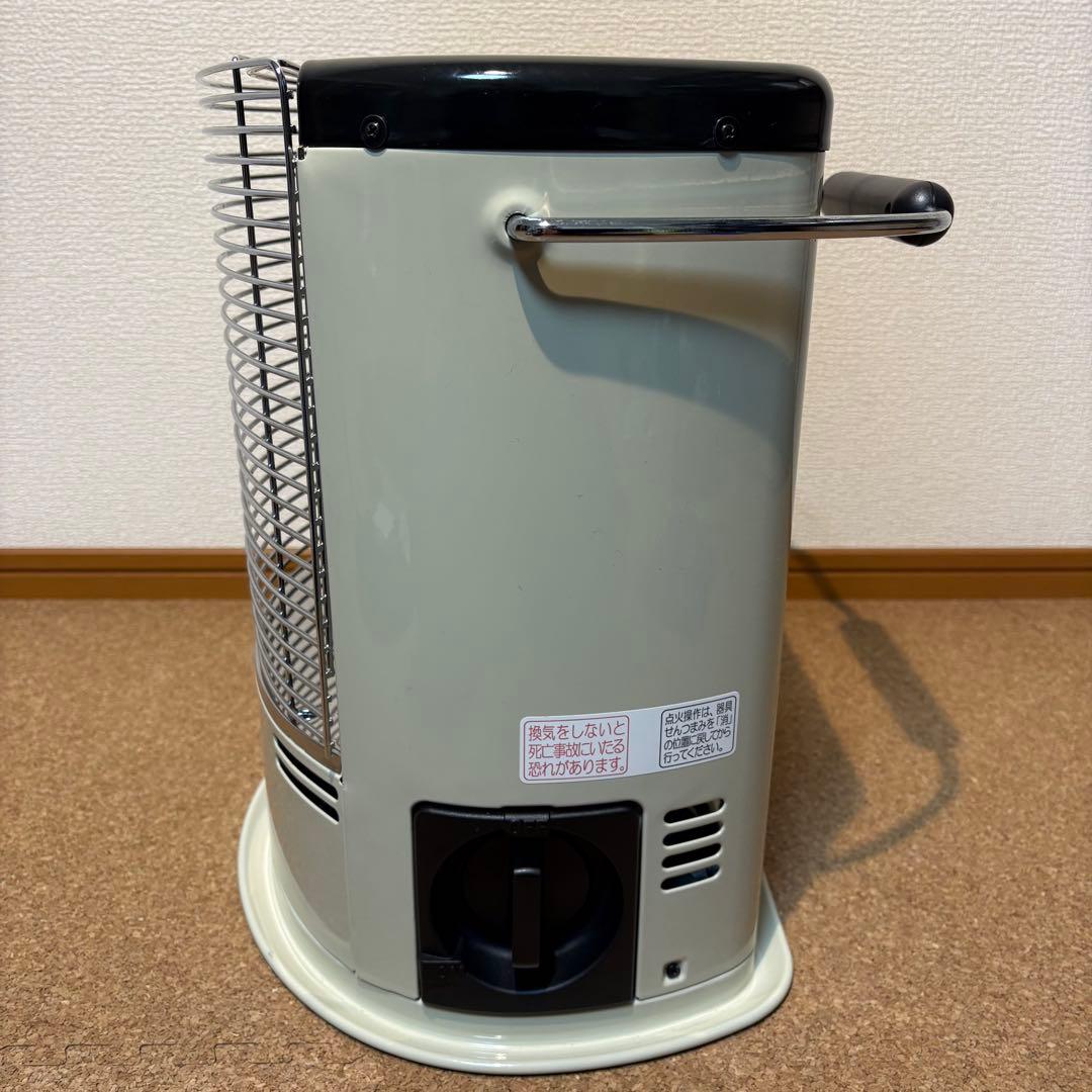 【美品】岩谷 カセットガスストーブ デカ暖II CB-STV-DKD2 23年製