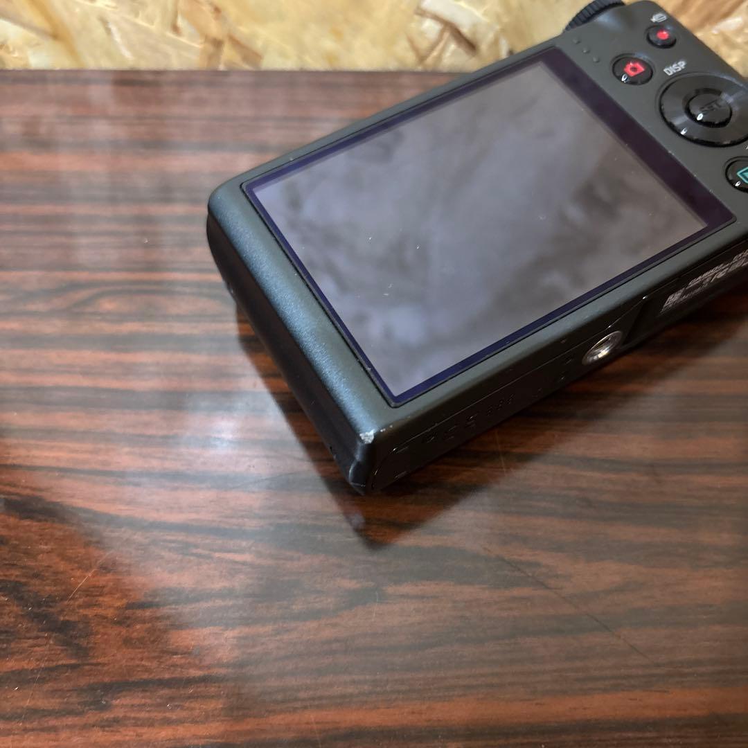 【ジャンク品】カシオ　デジカメ　CASIO EXILIM EX-ZR100