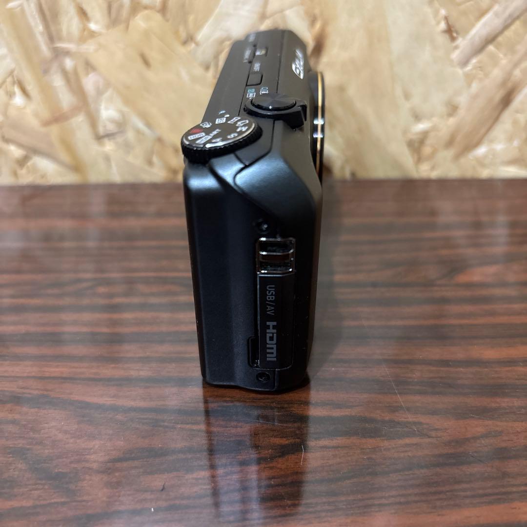 【ジャンク品】カシオ　デジカメ　CASIO EXILIM EX-ZR100