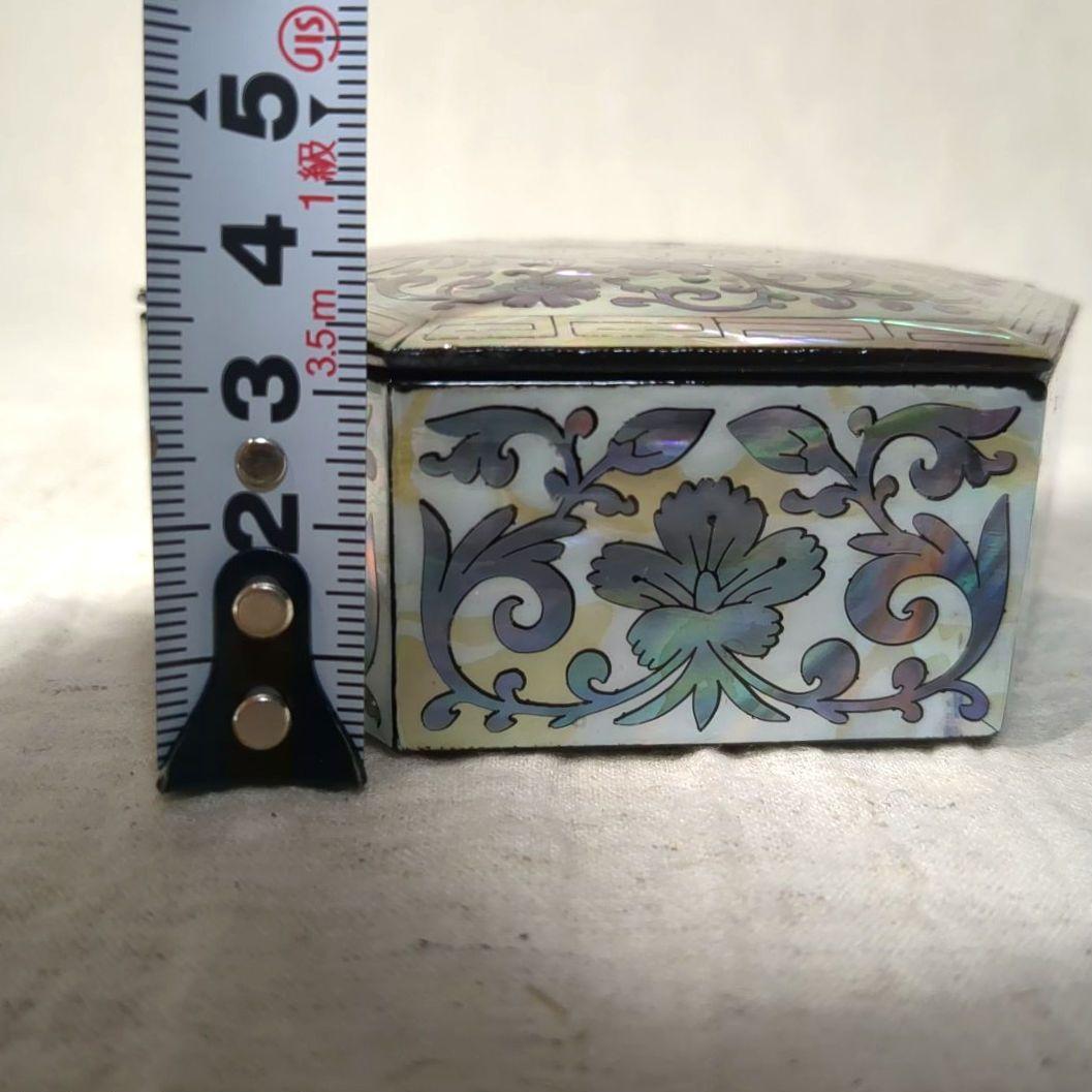 新品未使用 韓国伝統工芸品 螺鈿細工 ミニ小物入れ 宝石箱 螺鈿 六角形 蝶々