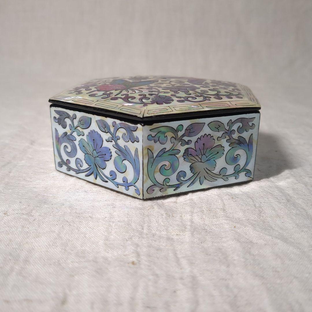 新品未使用 韓国伝統工芸品 螺鈿細工 ミニ小物入れ 宝石箱 螺鈿 六角形 蝶々