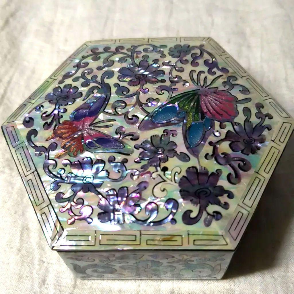 新品未使用 韓国伝統工芸品 螺鈿細工 ミニ小物入れ 宝石箱 螺鈿 六角形 蝶々