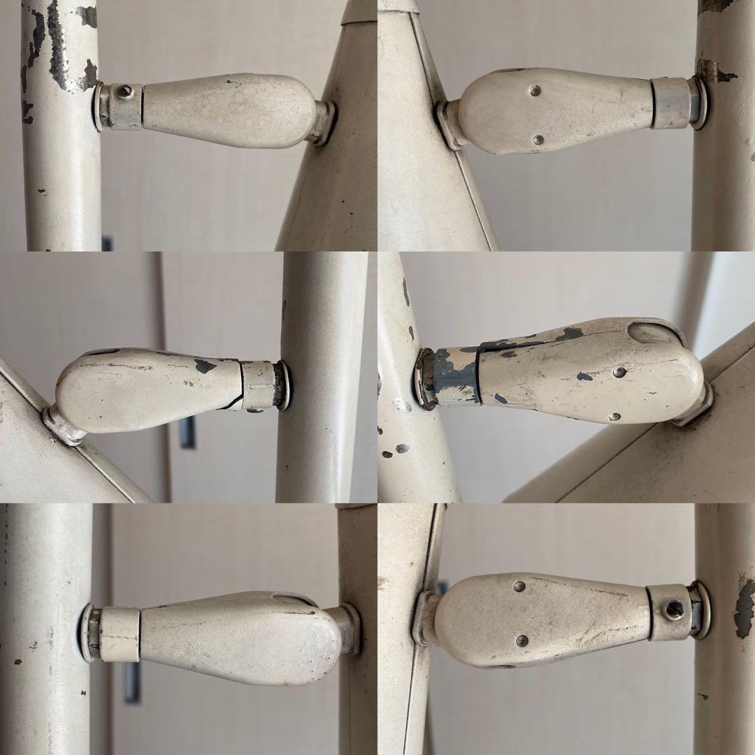 塗装の剥げた古い三連フロアスタンド アンティーク