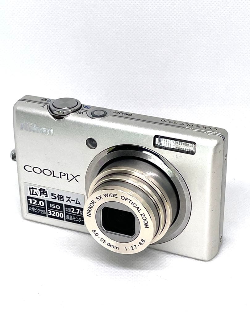 Nikon ニコン COOLPIX S570 シルバー　充電器付き ジャンク