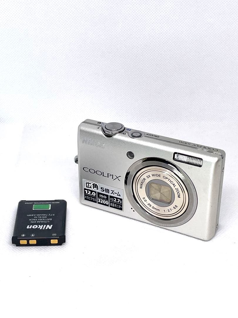 Nikon ニコン COOLPIX S570 シルバー　充電器付き ジャンク