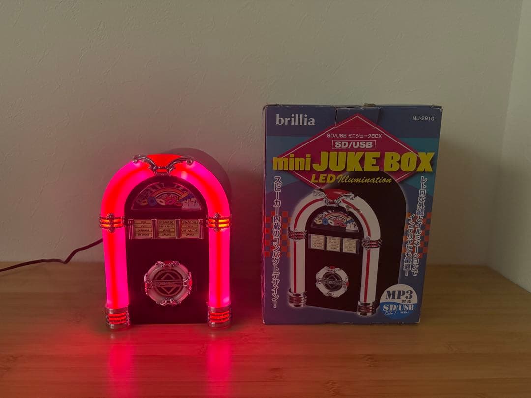 【訳あり品】ジュークボックス型照明インテリアUSB/SD/MP3プレーヤー　雑貨