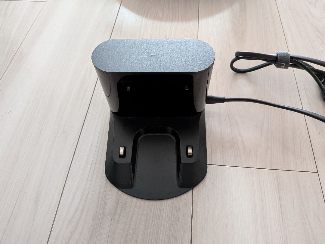 中古　Roborock S6 MaxVのロボット掃除機　新品取り替え部品付き