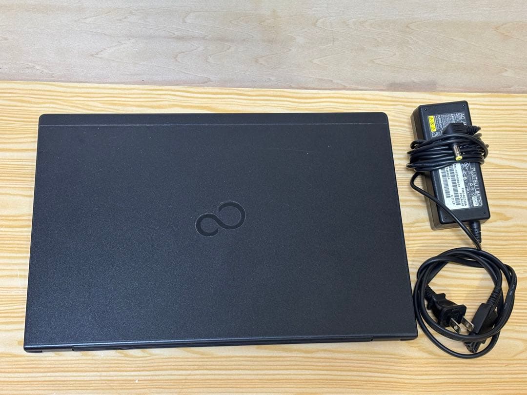 中古PC 富士通 U938/S i5-7300U 8GB 256GB