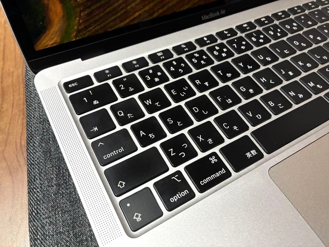 Apple MacBook Air13インチ M1チップ8GB/512GB