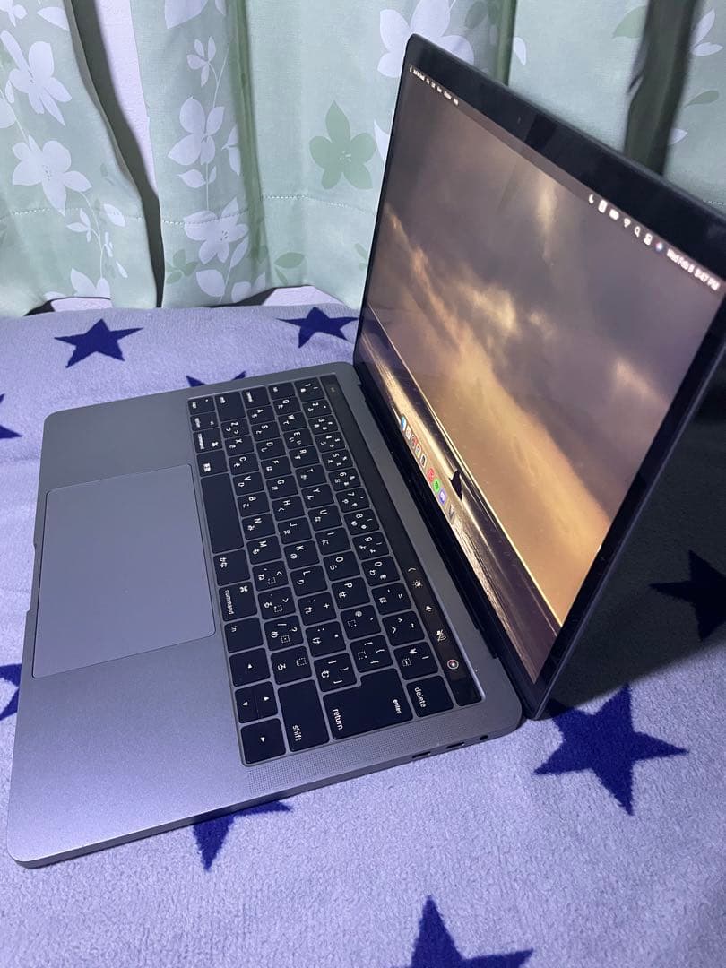 MacBook本体 Macbook pro 13inch 2016 model