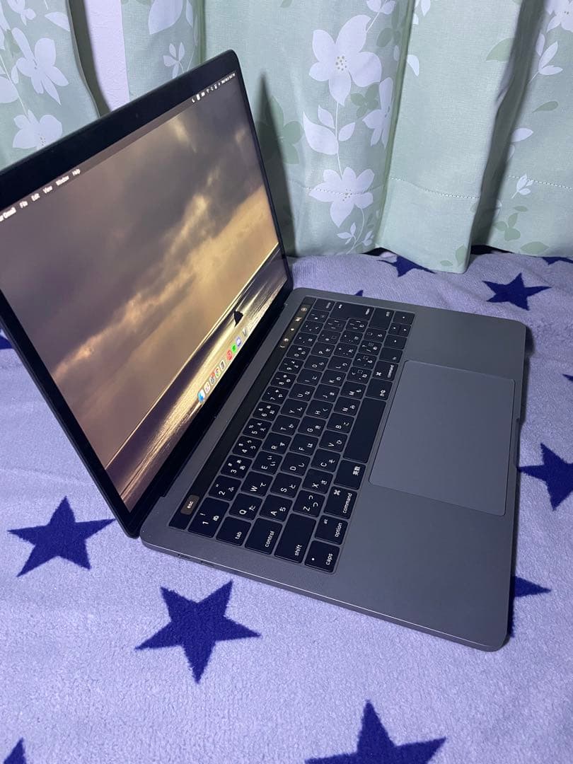 MacBook本体 Macbook pro 13inch 2016 model