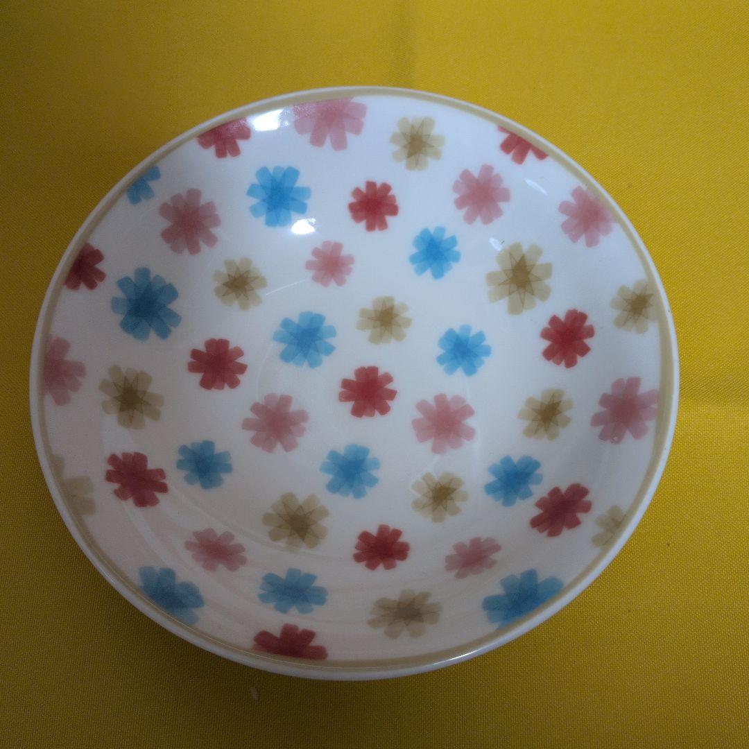 ビレロイ&ボッホ リナフローラル プレート4枚＆ボウル4枚