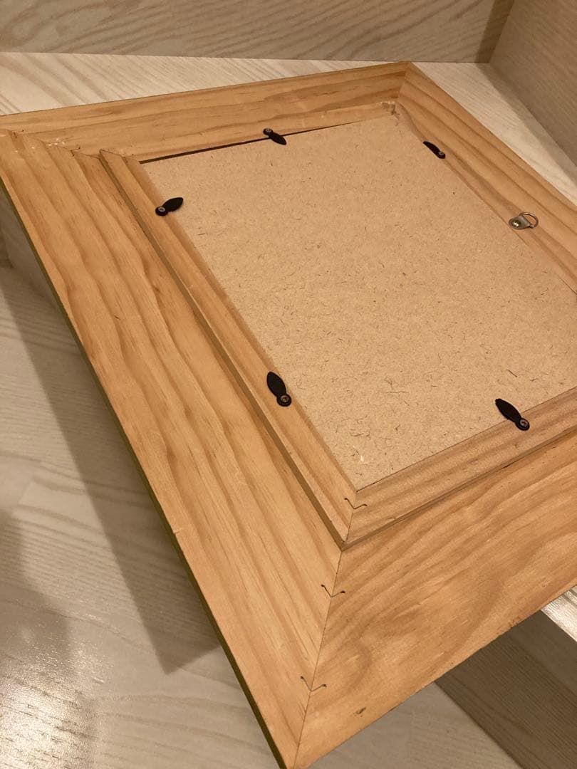 直筆絵画　女性と湖の風景