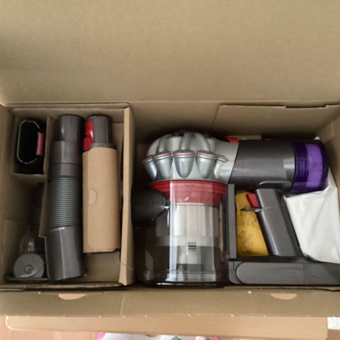 ■新品■dyson V8 Focus Clean　ダイソン掃除機　本体