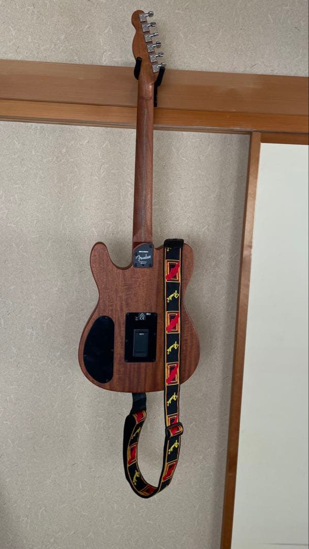 ろ*こ様 美品FenderアコースタソニックAcoustasonicサンバースト