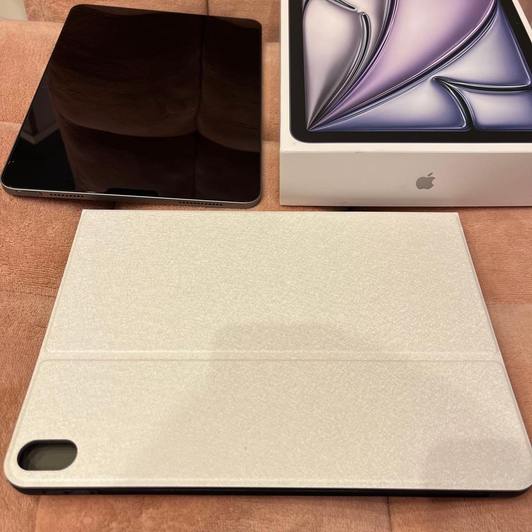 美品！Apple iPad Air （M2）バッテリー最大容量100%カバー付き