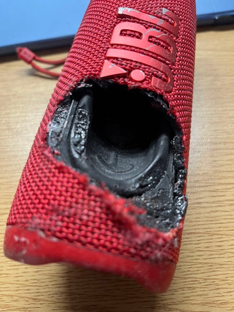 溶けた☆JBL FLIP6 赤