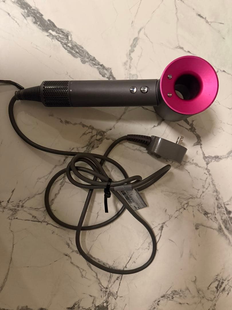 dyson ヘアドライヤー HD01 ダイソン