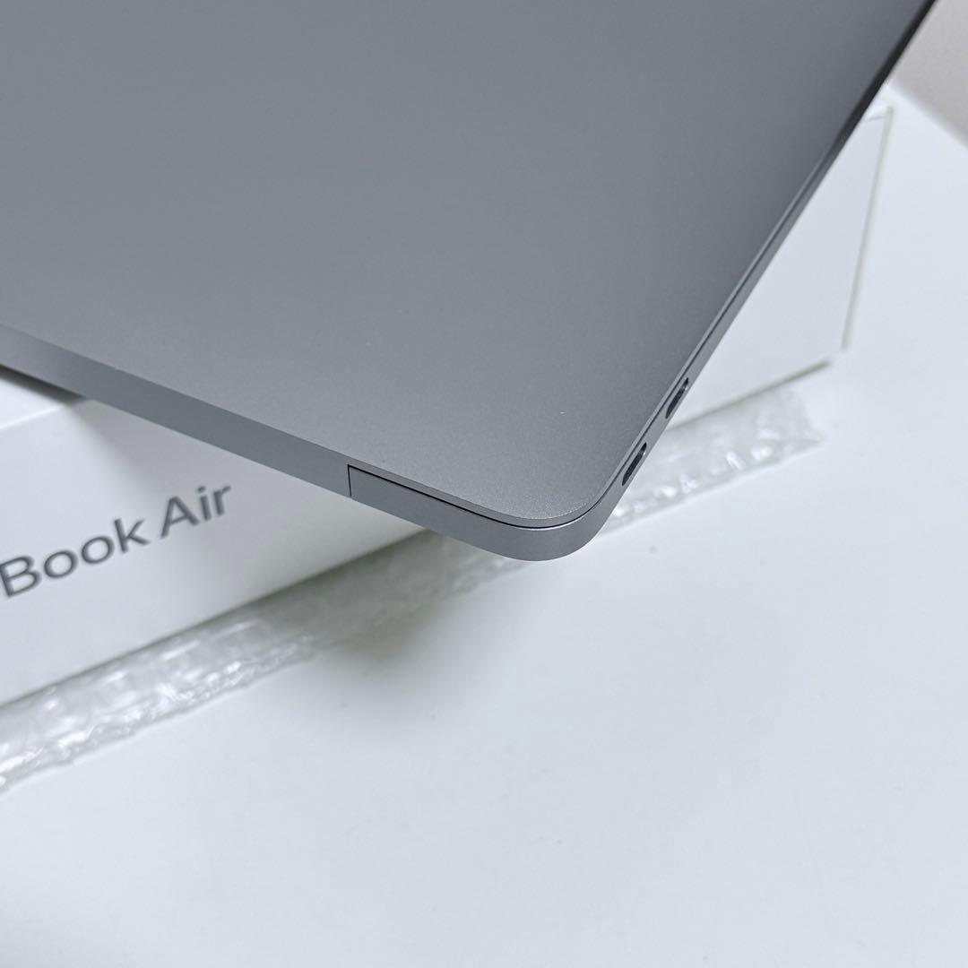 MacBook Air M1 8GB 256GB バッテリー良好　美品