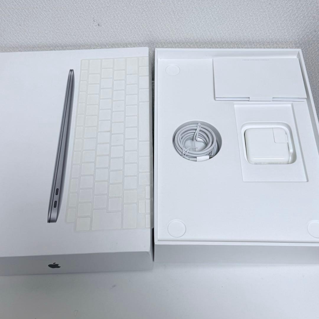 MacBook Air M1 8GB 256GB バッテリー良好　美品