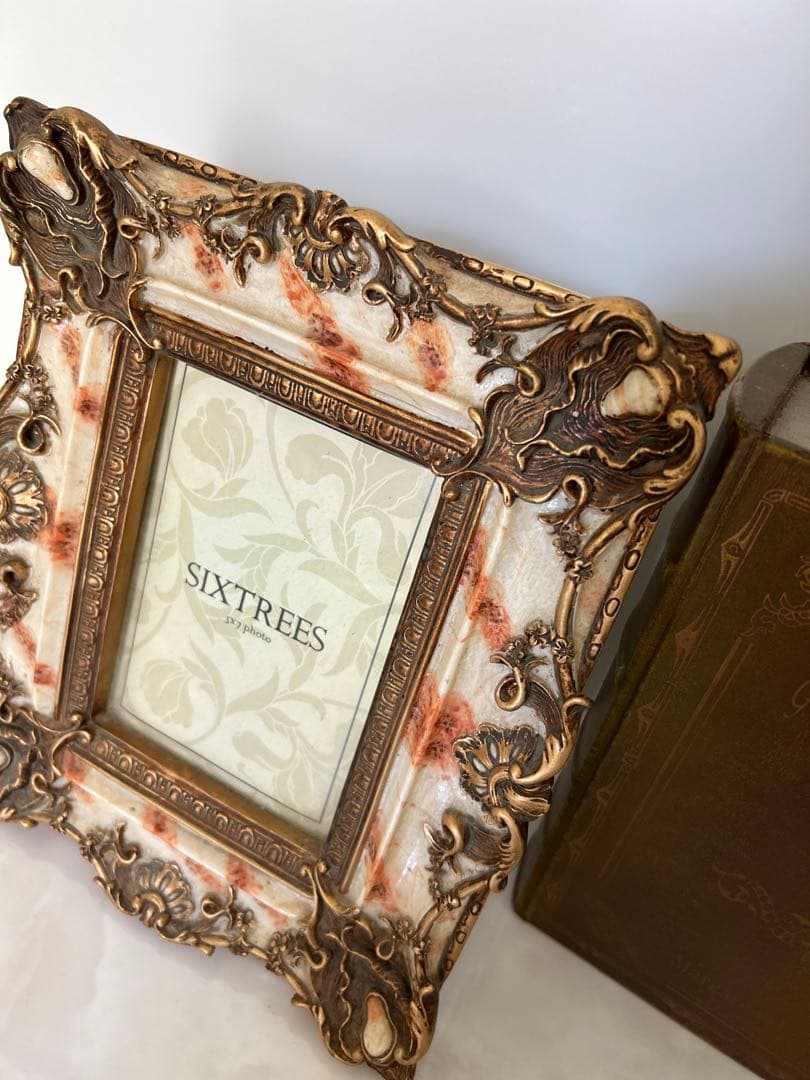 写真たて　ヨーロピアン風　ロココ調　オブジェ