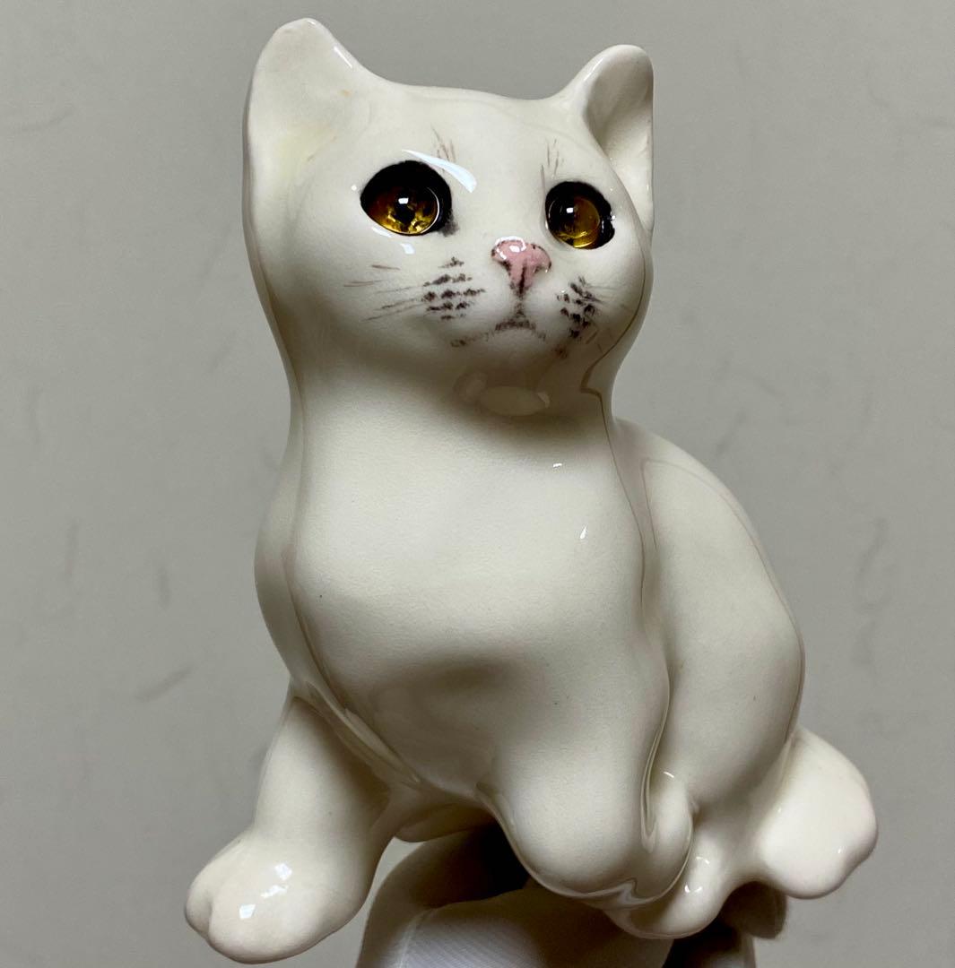 ウィンスタンレイキャット　ケンジントンキャット　初期作品　白猫仔猫