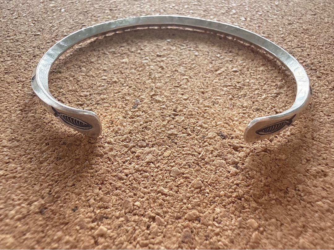 カレンシルバー オープンバングル