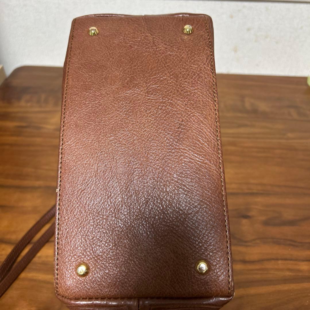 CARVING TRIBES(カービングトライブス)。ハンドバック