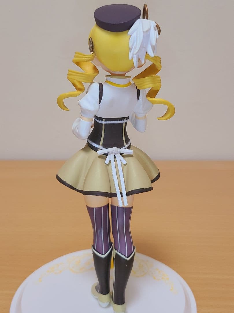 魔法少女まどか☆マギカ　巴マミ　フィギュア+チャーム 7点セット