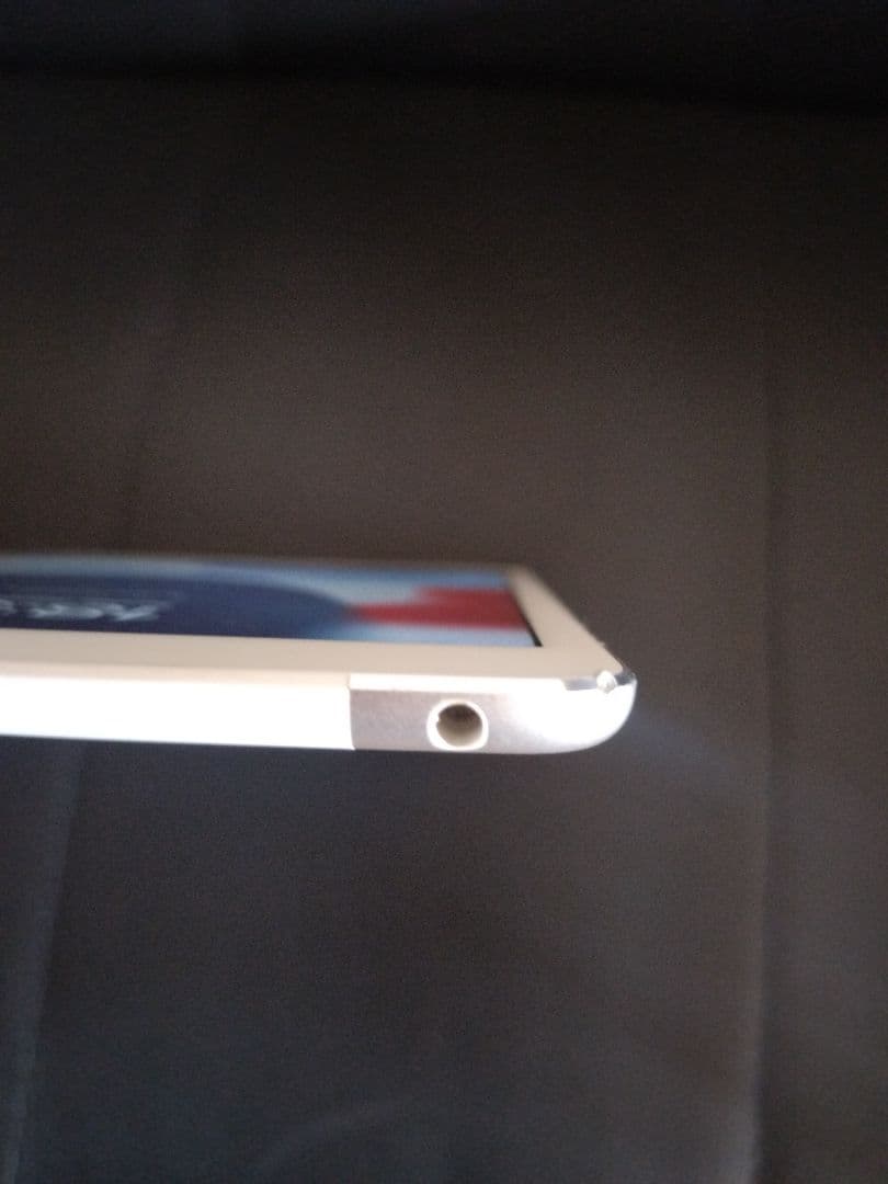iPad mini4 128GB Wi-Fi専用（セルラー使用不可）