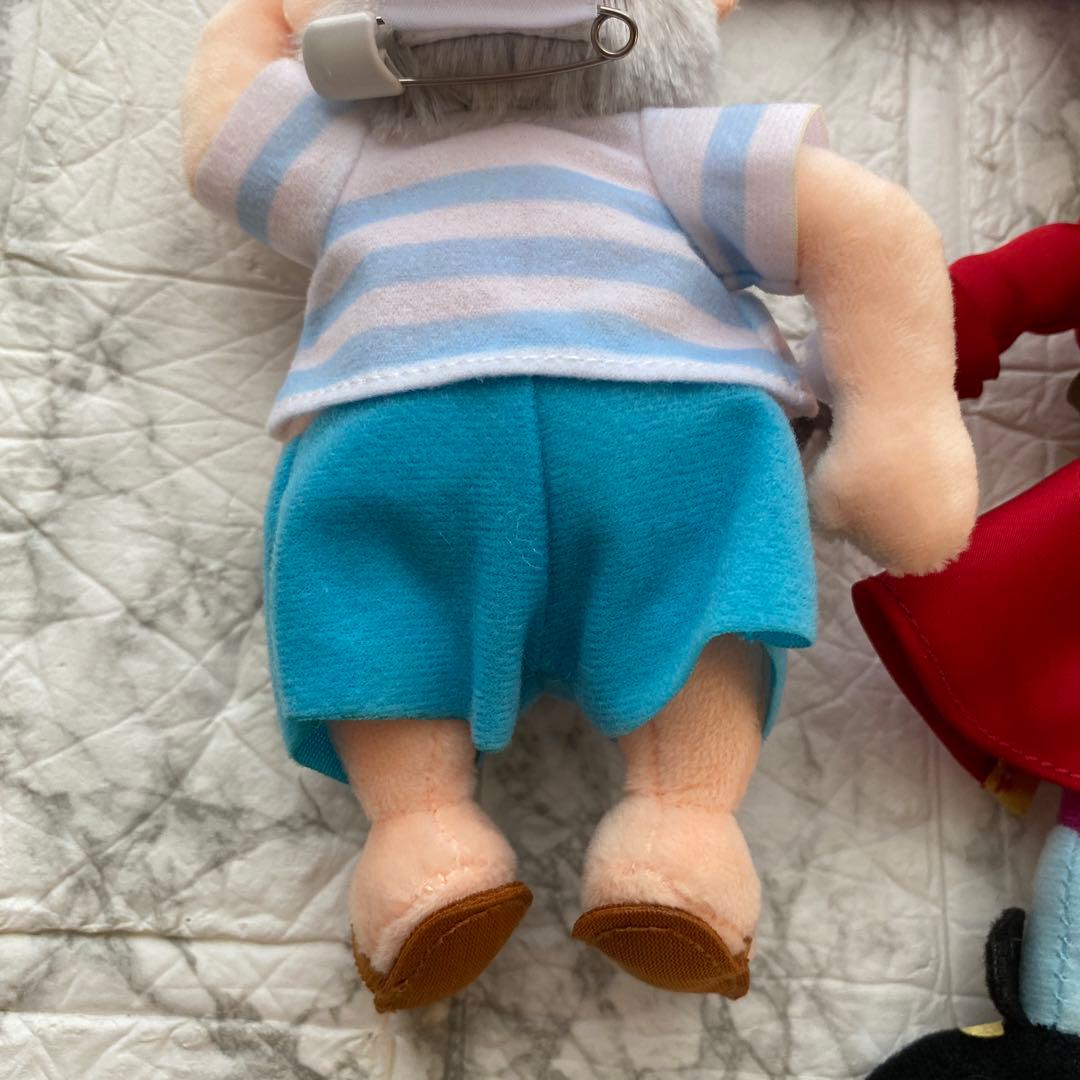 新品 未使用《ディズニー》ぬいぐるみバッジ フック船長 スミー ピーターパン