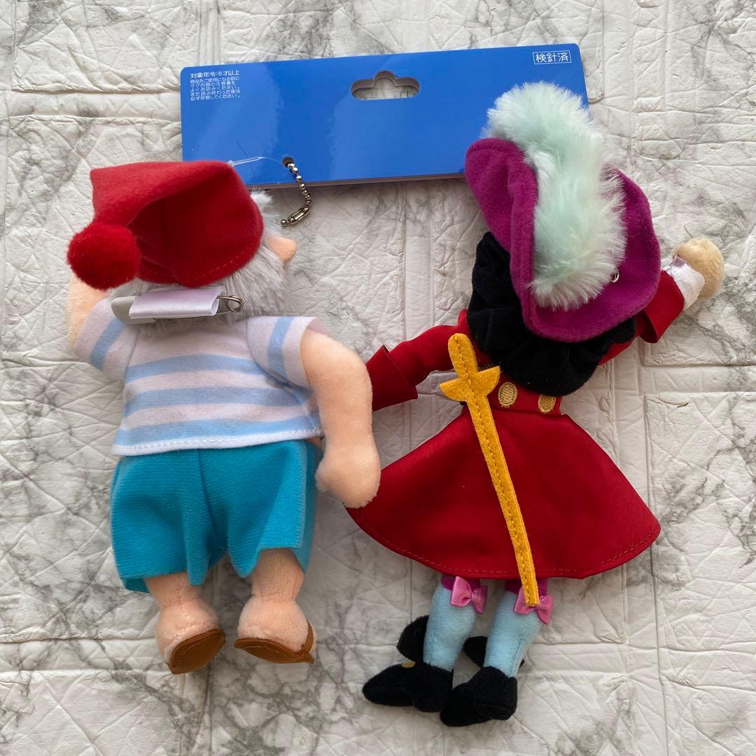 新品 未使用《ディズニー》ぬいぐるみバッジ フック船長 スミー ピーターパン