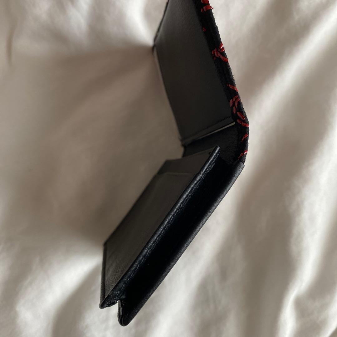 インデンヤ　印傳屋　黒地鹿革×赤漆　とんぼ柄　名刺入れ