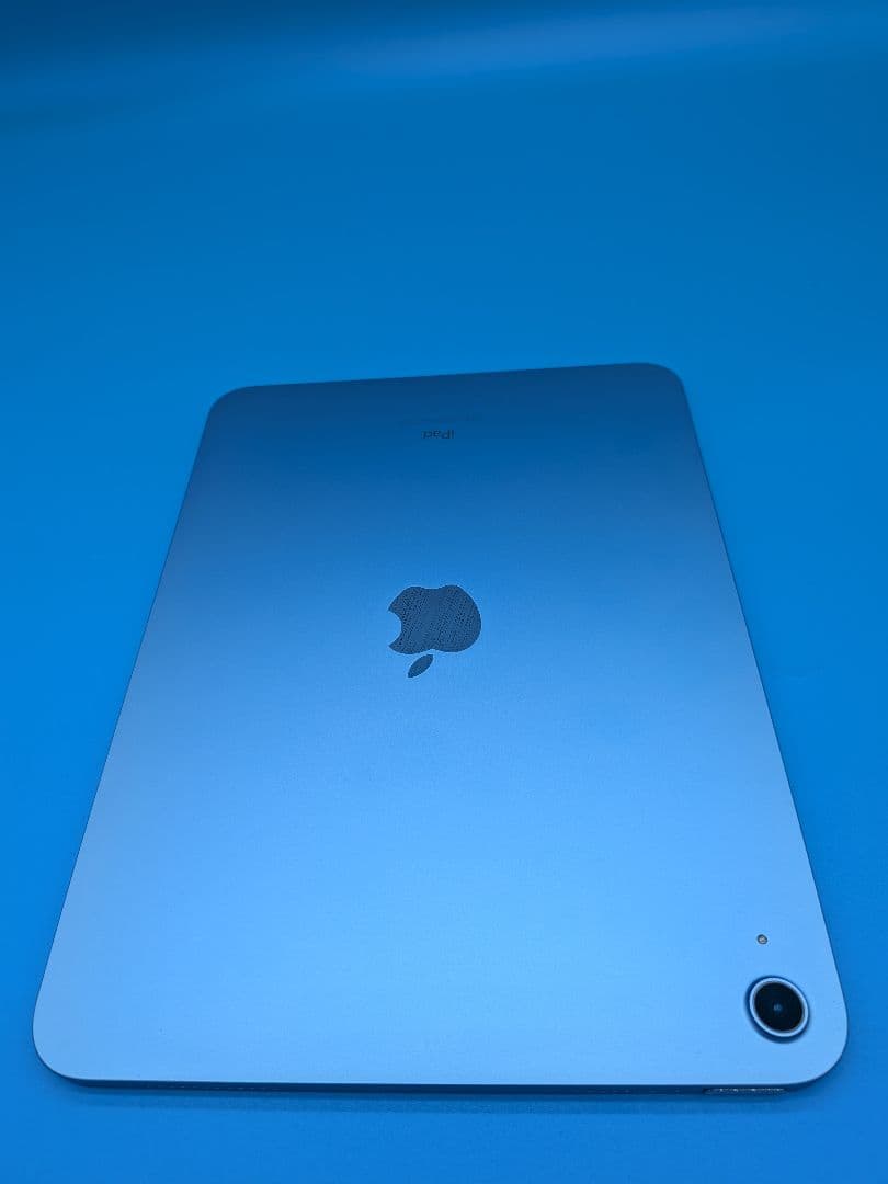 【美品】iPad 第10世代 ブルー 64GB Wi-Fiモデル【付属品完備】