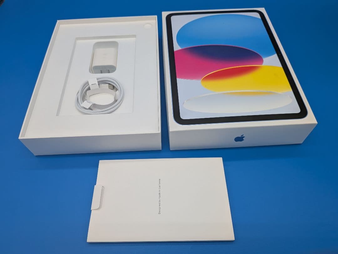 【美品】iPad 第10世代 ブルー 64GB Wi-Fiモデル【付属品完備】