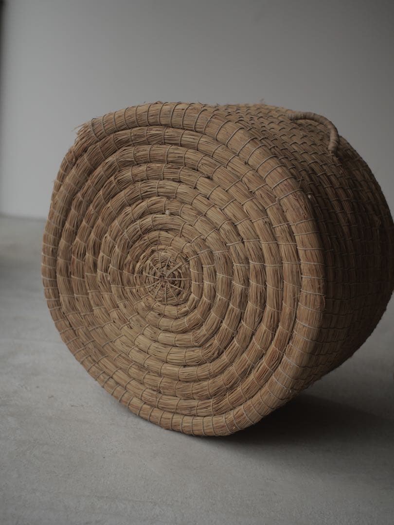 藁いずみ　お櫃入れ　いじこ　猫ちぐら　藁　かご　籠　古道具　アンティーク　民藝