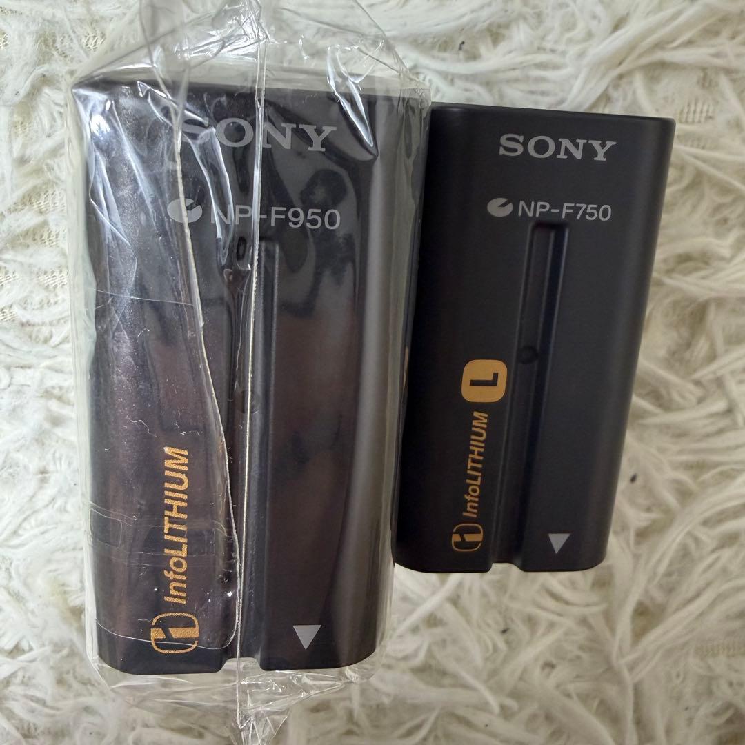 【完動品】SONY CCD-TRV85 Handycam 付属品多数