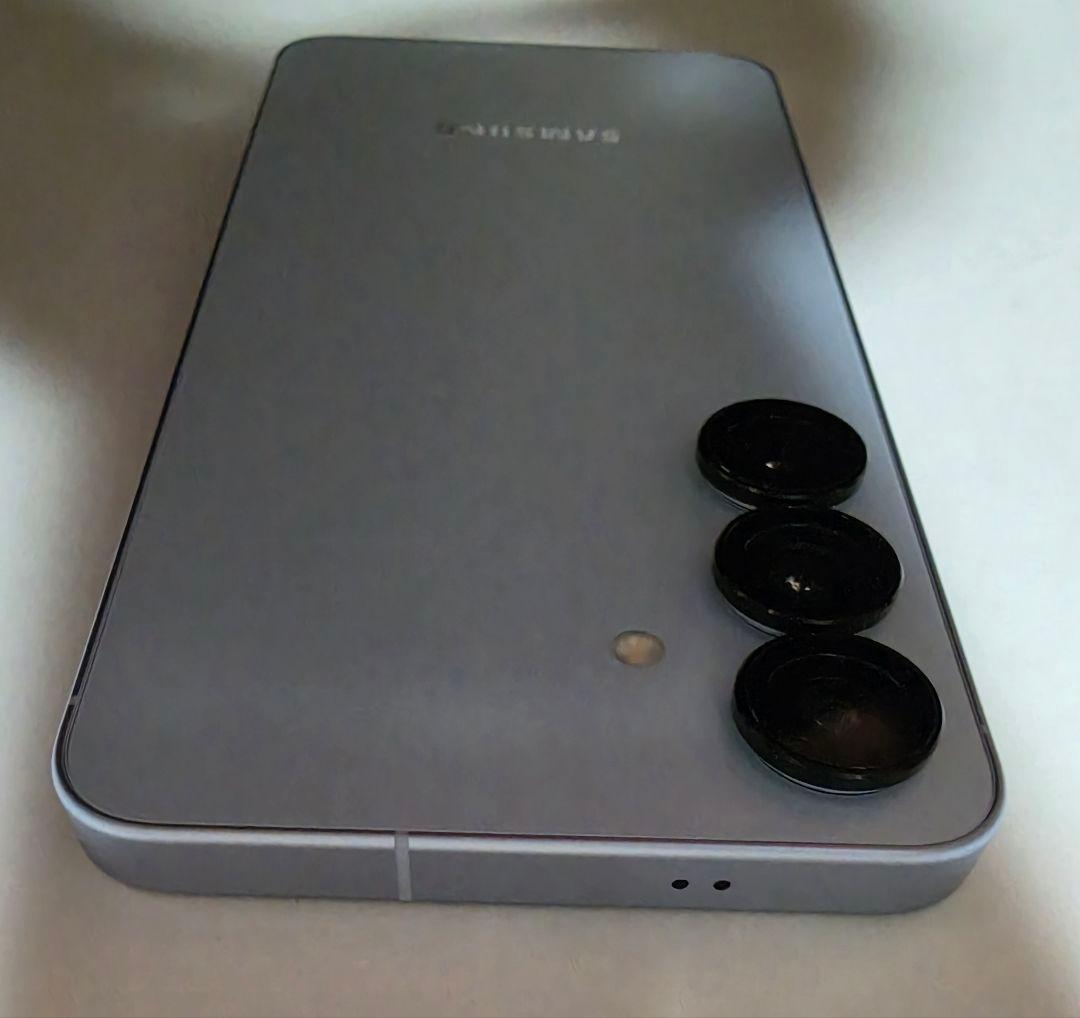 【美品】Samsung　Galaxy S25本体Samsung公式　ケース付き