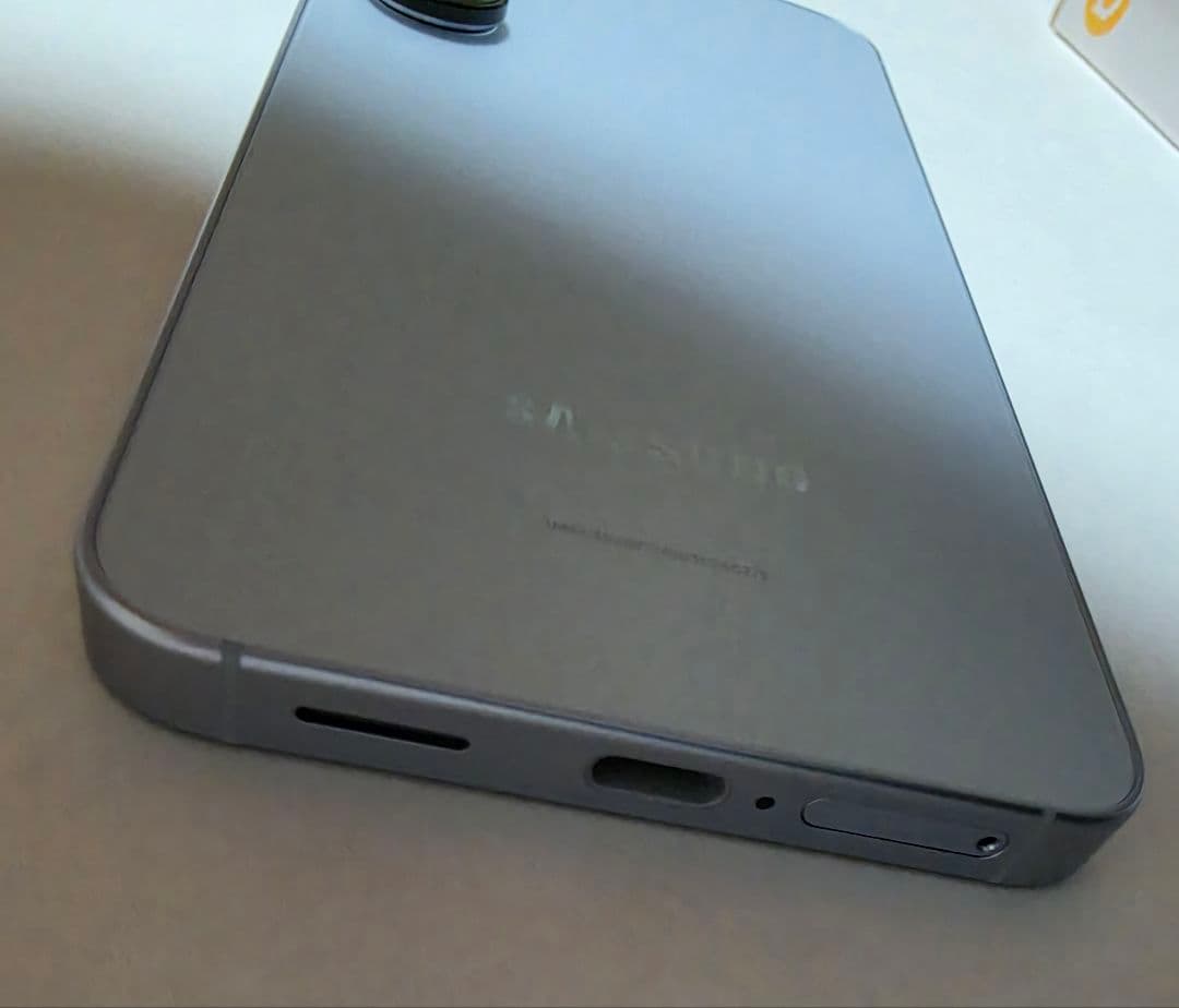 【美品】Samsung　Galaxy S25本体Samsung公式　ケース付き