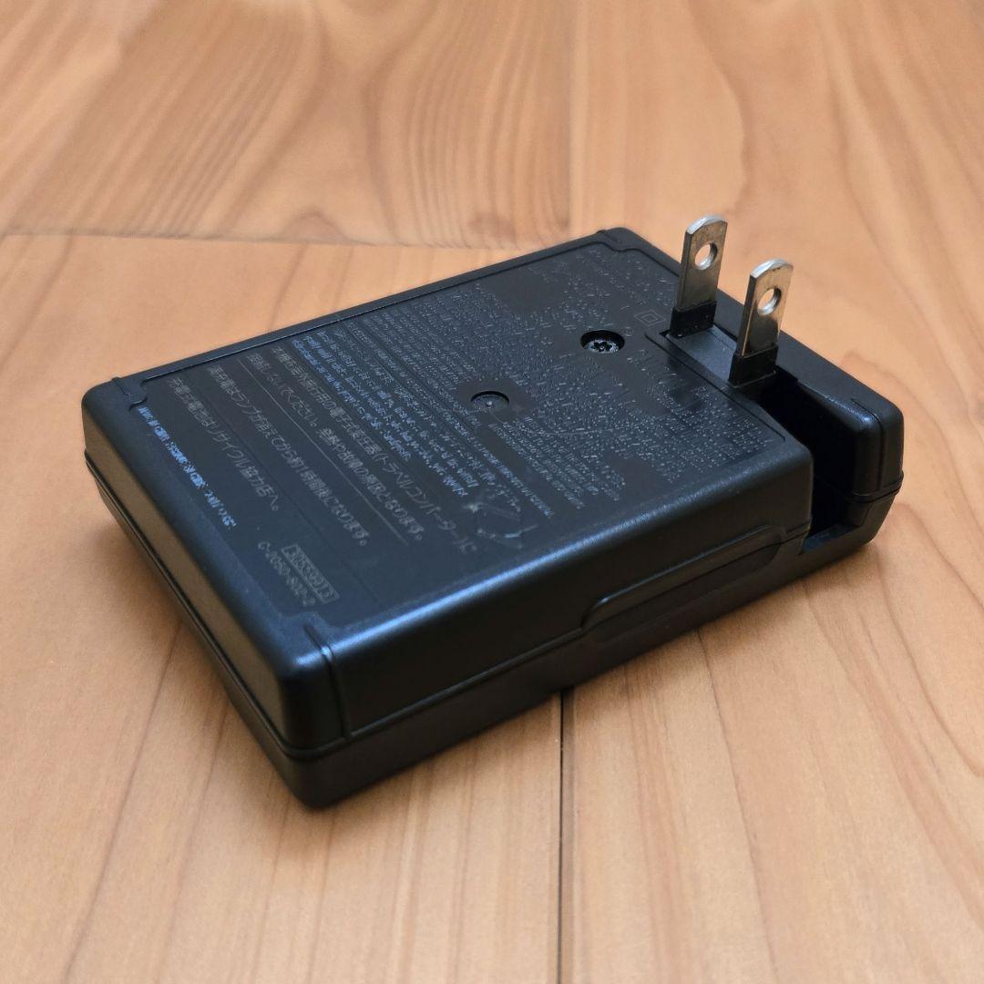 SONY Cyber-shot DSC-T30 レトロカメラ シルバー