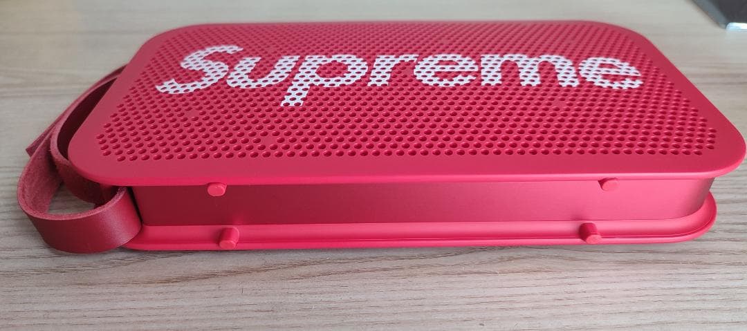 新品 Bang & Olufsen スピーカー B&O Beoplay A2 赤